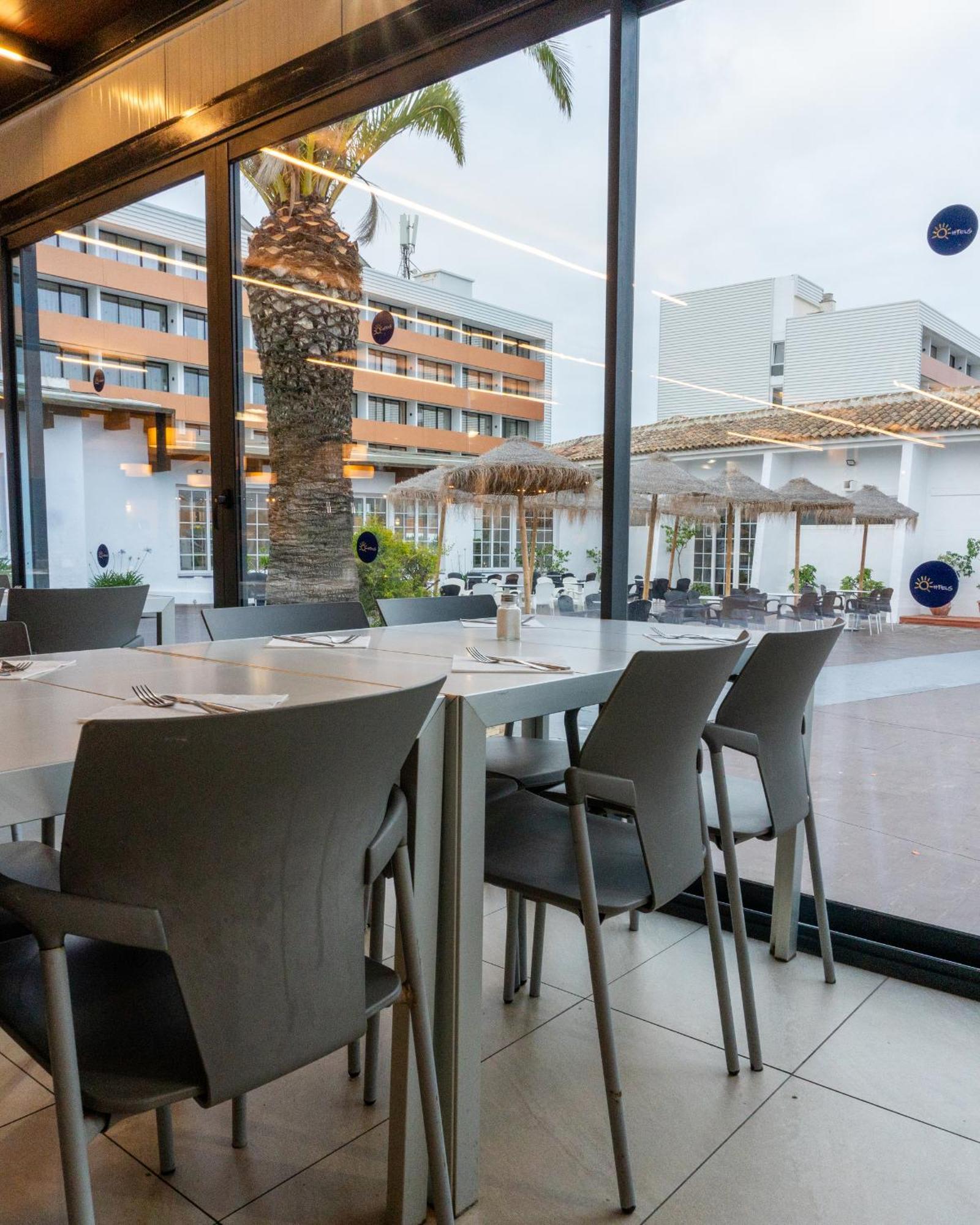 Ohtels Carabela Hotel Matalascanas Exterior photo