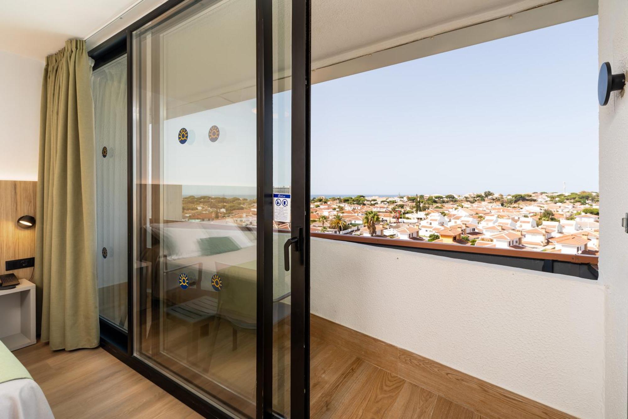 Ohtels Carabela Hotel Matalascanas Exterior photo